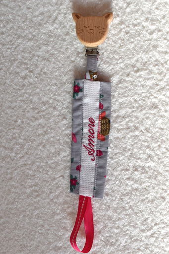 Attache-tétine " amore "